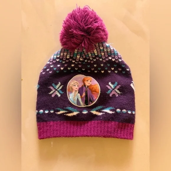 Hot DISNEY Girls Frozen 2 Elsa & Anna Beanie Cap Purple Burgundy Snowflake Pom