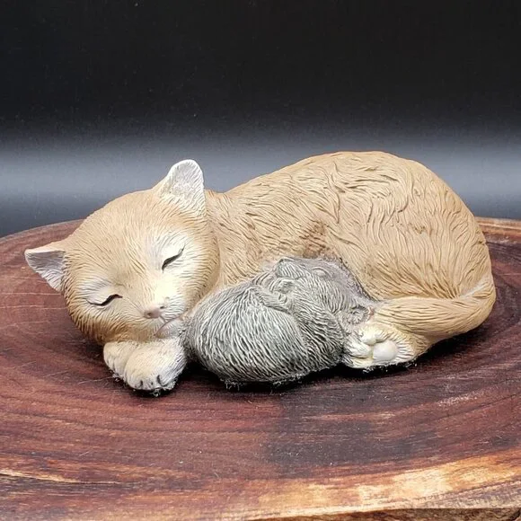 VTG Resin Cat Figurine Sleeping Orange Tabby & Mouse Taiwan 5.5