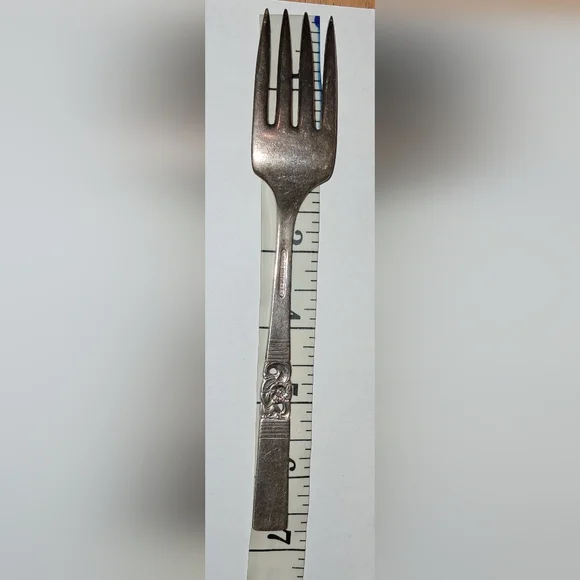 COMMUNITY SILVER (PLATED?) SALAD FORKS (4)