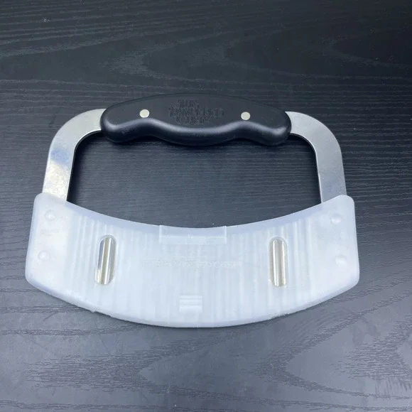 Pampered Chef Crinkle Cutter w/ Safety Guard Stainless Steel Wavy Slicer Chopper