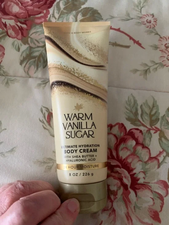 Vanilla Sugar Warm Vanilla Sugar Hydrating Body Cream - Cream & Gold