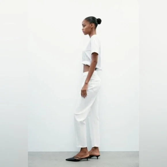 Zara Women's White Distressed High Waist Mom Jeans Size 24