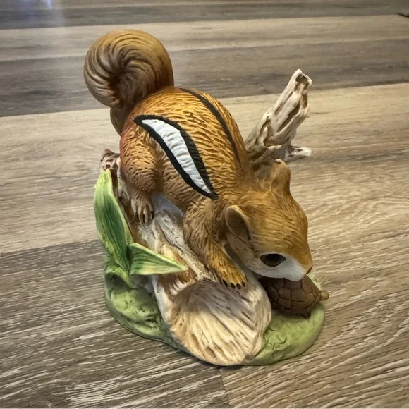 Vintage Homco Porcelain Figurine Chipmunk and Turtle on a Log #8882