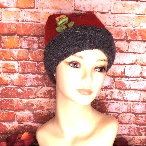 Gifsswein Color-block Nordic Wool Felt Floral Embellished Winter Hat