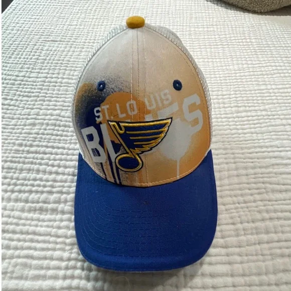 NHL St. Louis Blues Youth Hat Cap Trucker Snapback Hockey‎