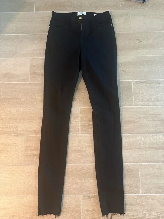 Frame Super Skinny Jeans