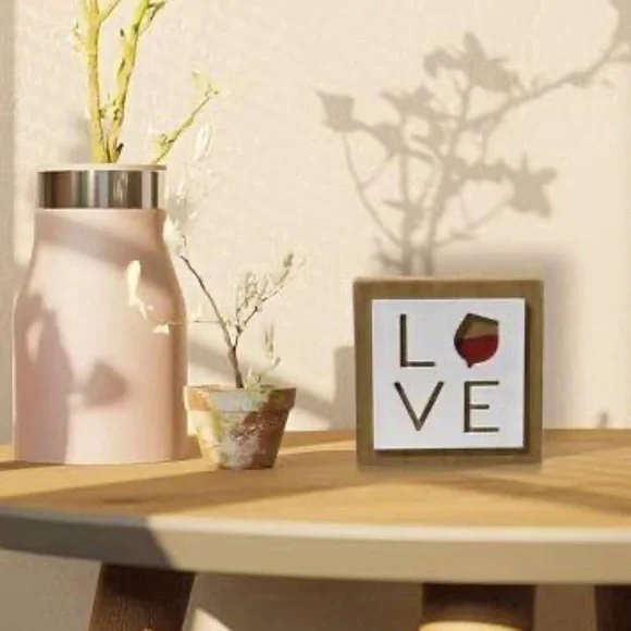 New Room &Retreat Sign Wood Block Love Box Home Décor Red Wine 2 Dimensional NWT