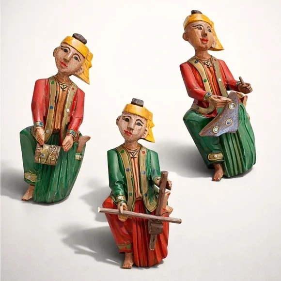 VINTAGE SOUTHEAST‎ ASIAN HAND-CARVED WOODEN MUSICIAN WALL HANGING FIGURINES