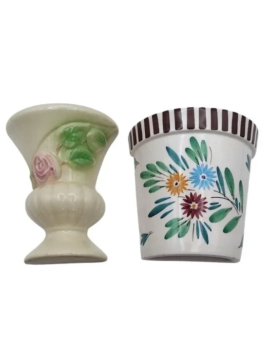 Vintage MCM Hand Painted Ceramic Floral Wall Pocket Vase Planters Set Of 2