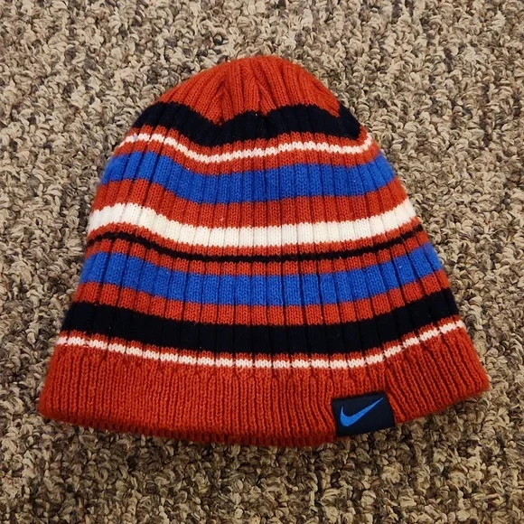 Nike Boy's Beanie Size 8-20
