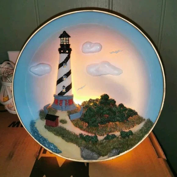 Young's Cape Hatteras Lighthouse 3D Night Light Table Lamp Collectible