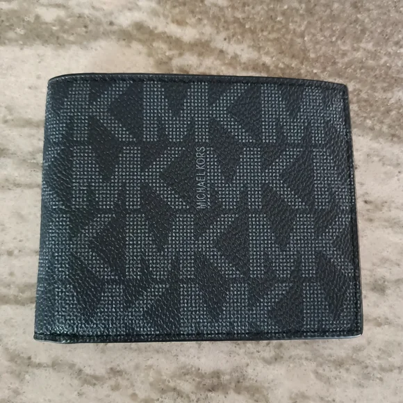 Michael Kors Men's Jet Set Slim Billfold Wallet NEW