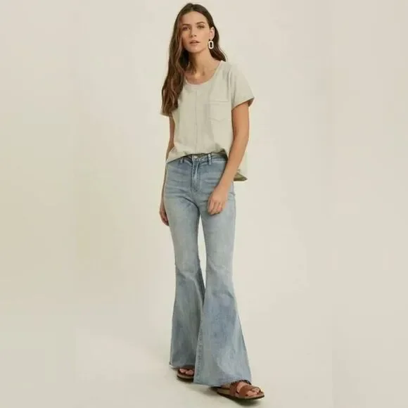 Wish List Jeans Flare Women’s Size small Raw Hem