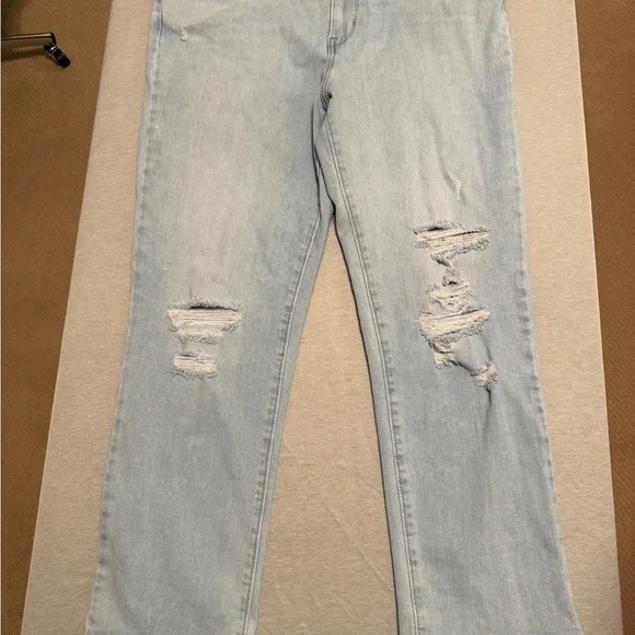 Levi’s 724 Jeans High Rise Straight Crop Light Blue Distressed Size 32