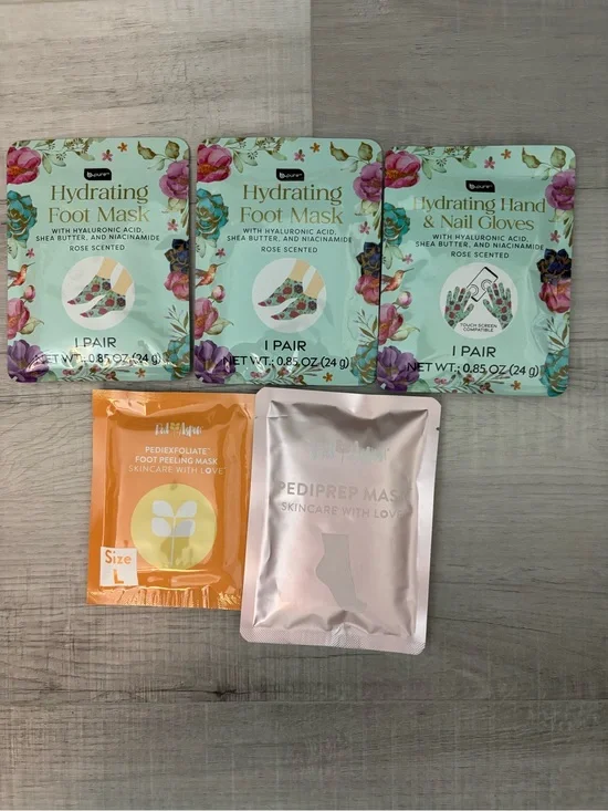 Spa Foot Care & Hand Mask Bundle Hydrating Foot Masks Pediexfoliate