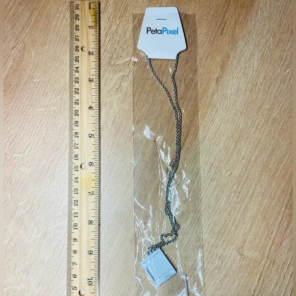 5 for $10: NWT PETAPIXEL Instant Photo Pendant Necklace‎