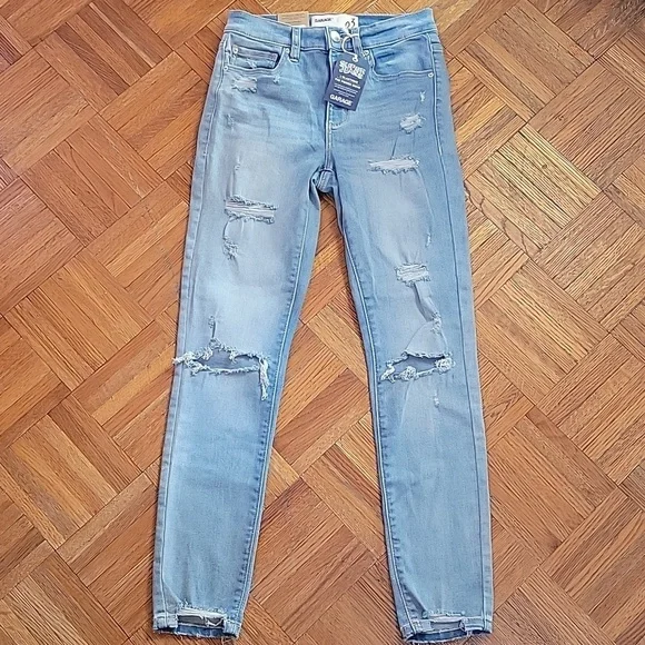 Garage Skinny Distressed Denim Light Blue Jeans Size 3 Nwt
