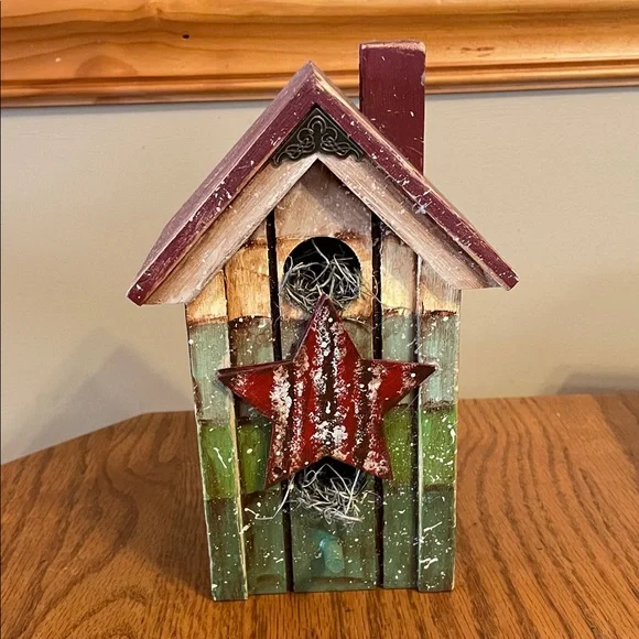 Rustic Birdhouse with Red Star