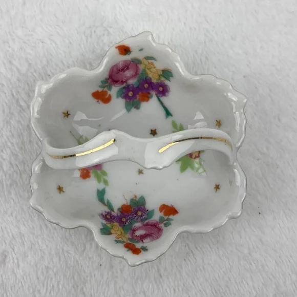 JYE VTG Floral Petite Porcelain Trinket Dish Japan 2.5”
