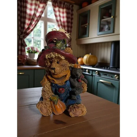 Resin Bear Pumpkin Figurine Fall Harvest Collectible Thanksgiving
