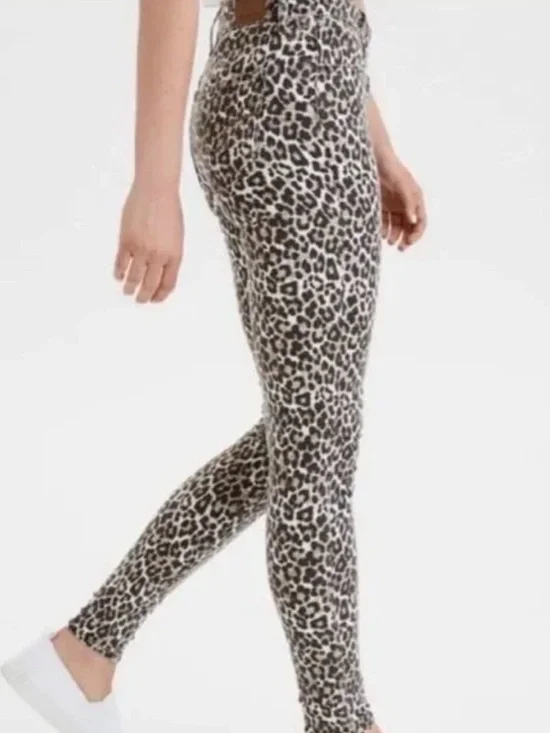 American Eagle • Cheetah Print Next Level‎ Stretch Hi Rise Jegging Size 2