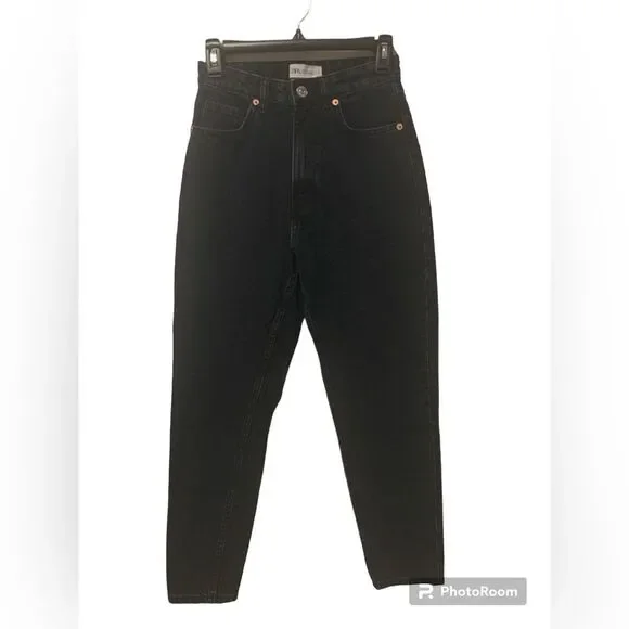 Zara High Rise Straight Leg Mom Jeans Distressed Black Wash Woman’s size 2