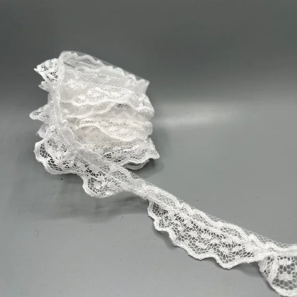 VTG White Lace Trim, Scalloped Edge, Bridal, Sewing, Crafting‎ 3/4