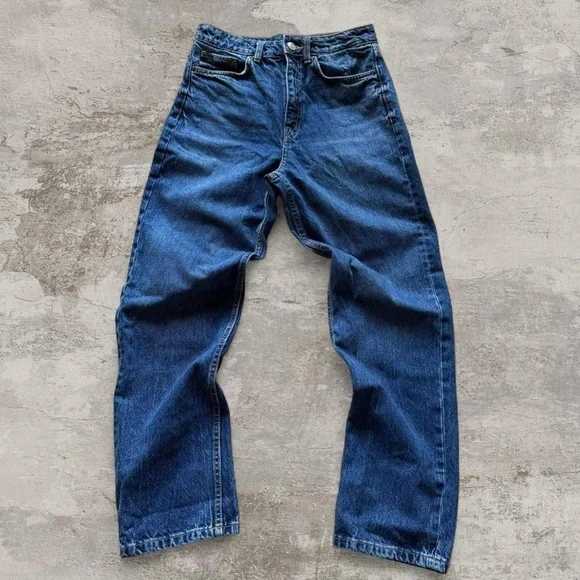 zara high rise blue straight leg denim jeans