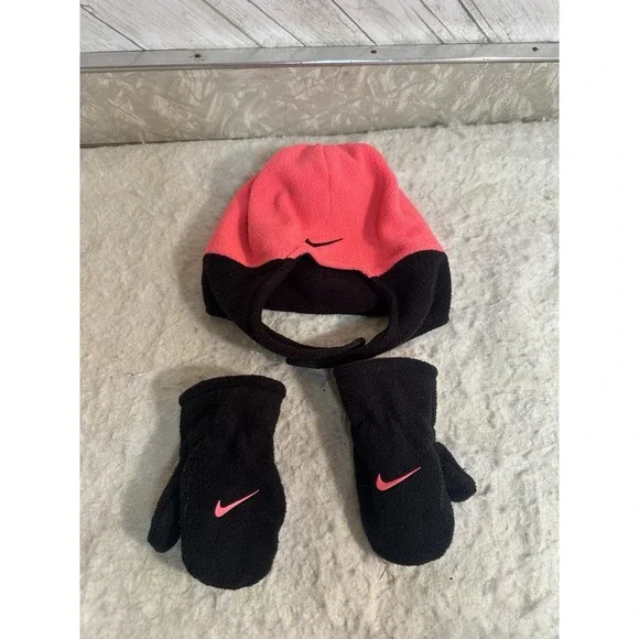 Nike Infant Hat and Gloves Set Neck Strap Style Pink Black