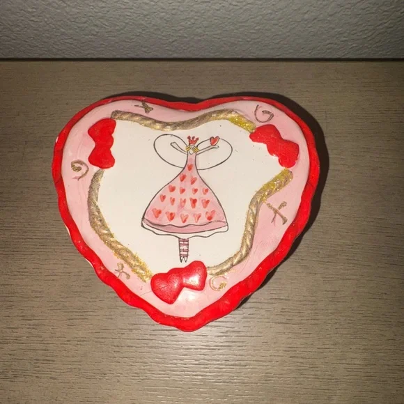 Porcelain Heart Trinket Jewelry Container