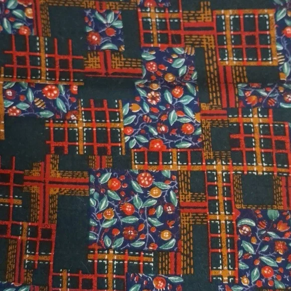 FABRIC #441 - Cotton - Patchwork Green Country Floral Print 3 1/2 yd x 45
