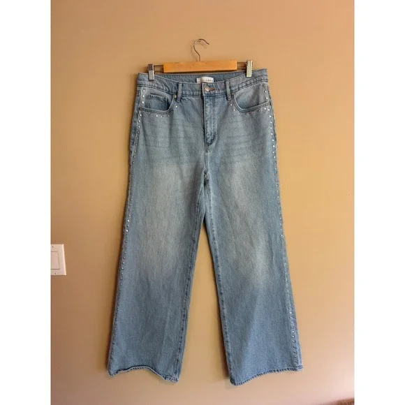 Studded Wide Leg Jeans Light Wash High Rise Denim Size 29/8