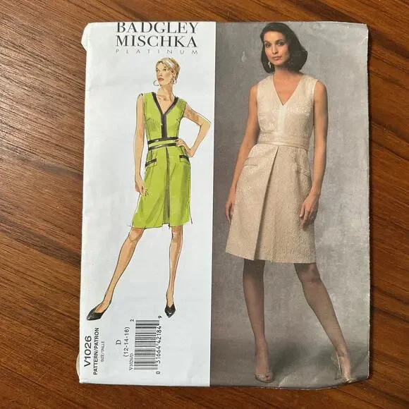 UNCUT Vogue Pattern 1026 Size 12-16 Badgley Mischka Dress