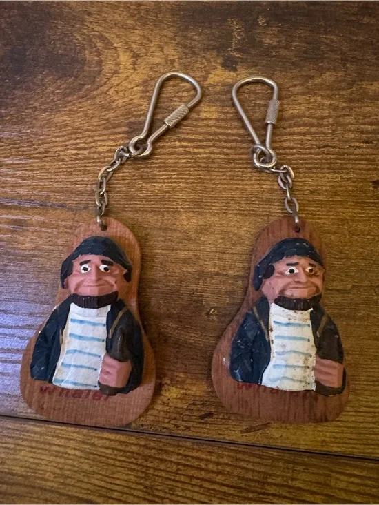 Vintage‎ Wooden Whaler Fisherman Keychains Pair Hand Carved Taiwan Nautical