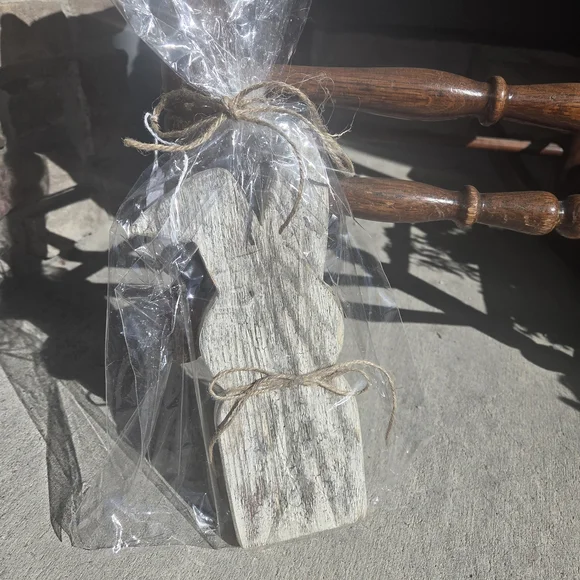 Handcrafted Rustic Wooden Bunny Decor - Whitewashed Finish