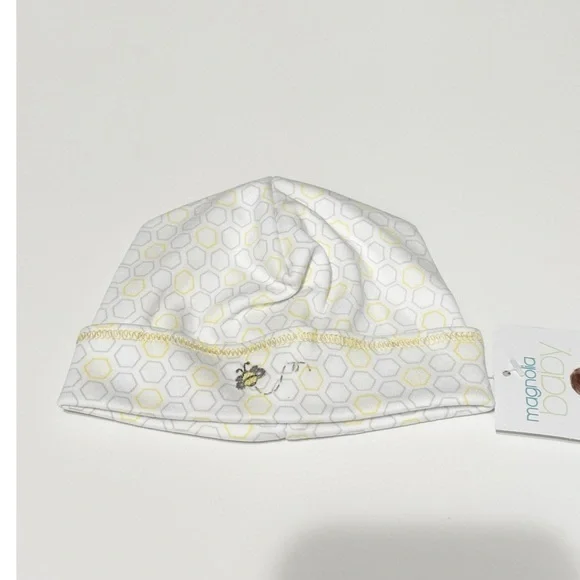 Magnolia baby infant cotton hat. NWT busy bee.