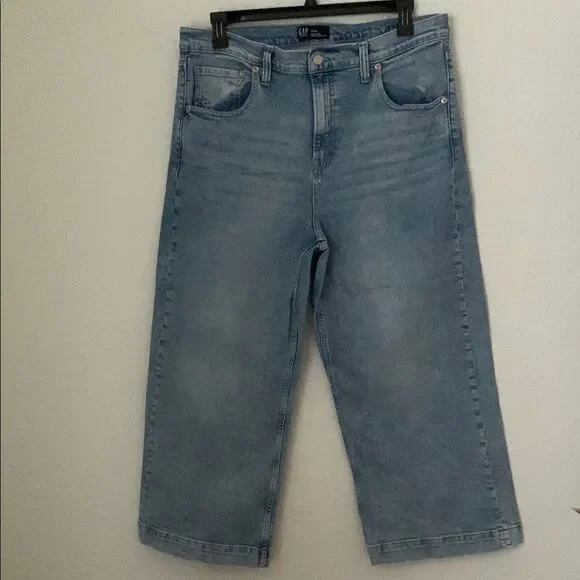 GAP High Rise Wide Leg Crop Light Wash Cotton Blend Women’s Denim Size 18/34