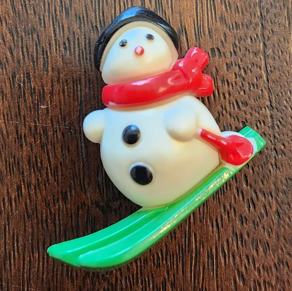 VINTAGE Avon Snowman Pin
