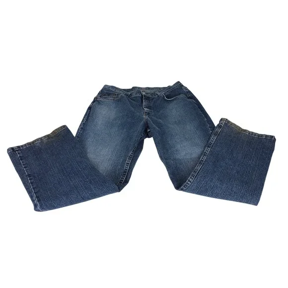 Blu Women's Denim Jeans‎ 16 Petite Flare Leg Medium Blue Wash Casual Wear