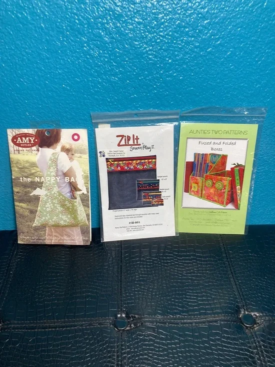 3 Patterns: The Nappy Bag by Amy Butler,‎ Zip It, and Fused and Folded Boxes