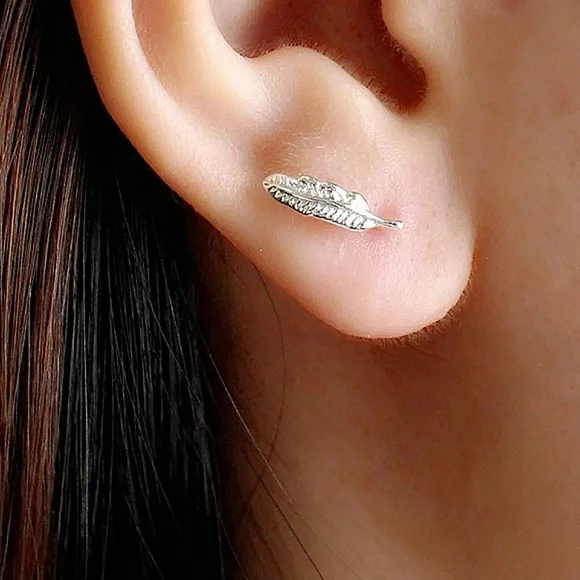 New S925‎ Feather Stud Earrings