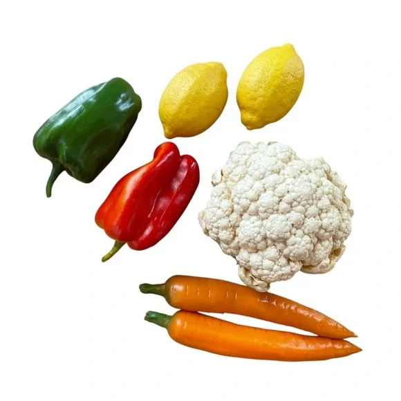 Vintage Plastic Vegetable Set - Set of 7 Veggies