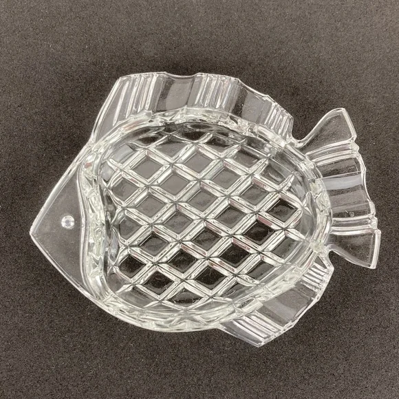 VTG Czechoslovakian Cubist Clear Glass Fish Ashtray Petite Set of 4, 4”