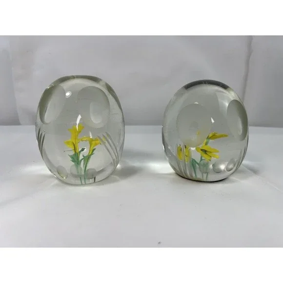 Pair Of Vintage Art Glass Paperweight Yellow Flower Green‎ Grass Animal Face Cut