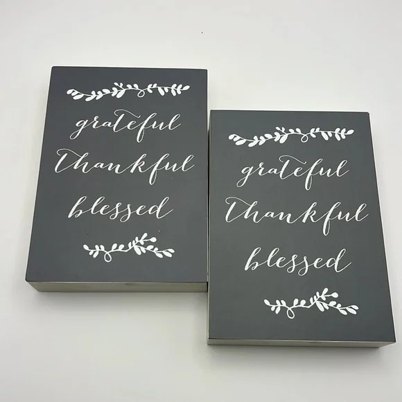 Belle Maison “Grateful” Plaque