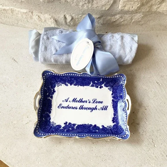 I Godinger & Mother’s Day Gifts for Mom Ceramic Trinket‎ Tray Lovie Blanket Blue