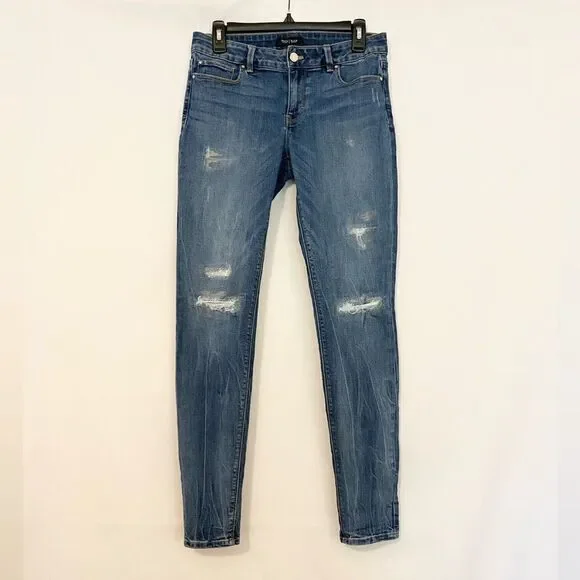 White House Black Market skinny jeans size 6 reg.