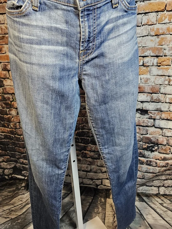 7 For All Mankind Women's Medium Wash Straight Leg Jeans Size 28 Premium Denim