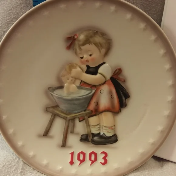 1993 Hummel plate