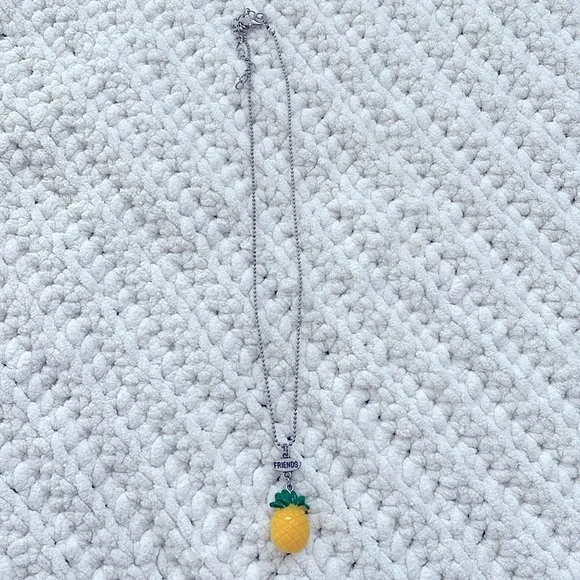 Pineapple 🍍 FRIENDS necklace